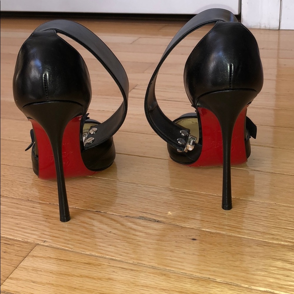 CHRISTIAN LOUBOUTIN